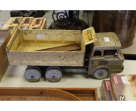 Louis Marx & Co tin plate lorry