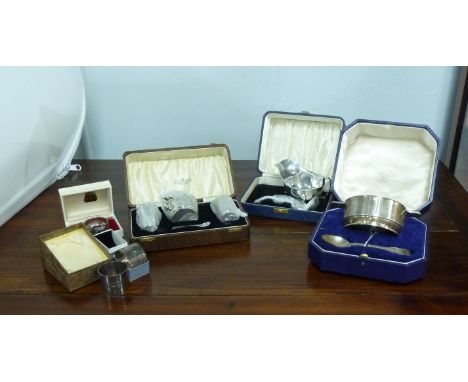 A Mappin & Webb silver sugar basin and spoon, Sheffield 1934, approximately, boxed,  300gm, a silver sauce boat and spoon, Sh