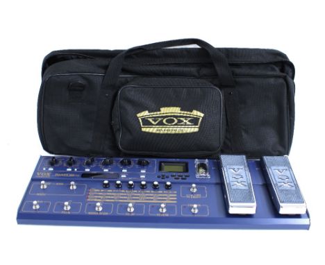 Vox Valvetronix Tone Lab SE multi-effects guitar pedal, gig bag