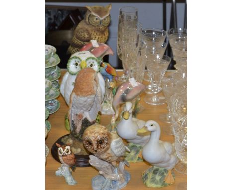A Country artist model, Barn Owl; other owl and bird models 