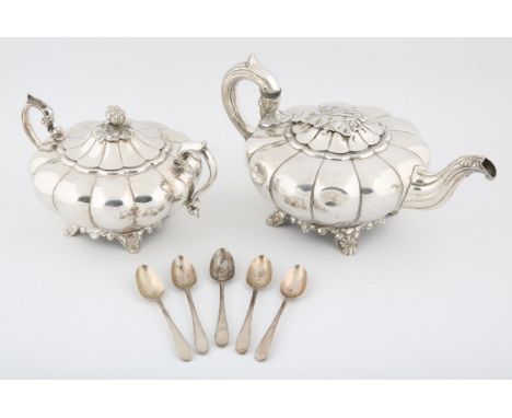 Indian silver melon shaped tea pot and sugar bowl by Hamilton & Co, Calcutta, and five tea spoons. 51oz 1586 gm