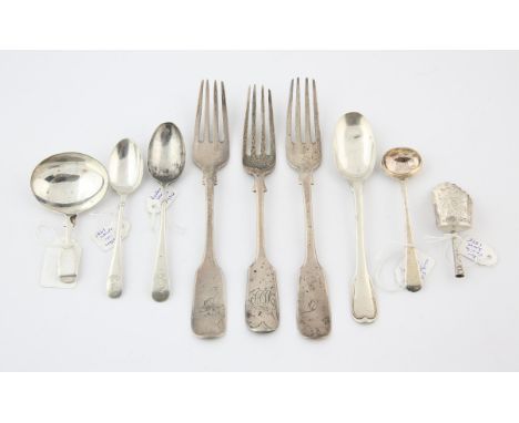 Various small silver items, comprising, three Victorian silver fiddle pattern dessert forks, fiddle pattern caddy spoon, shov