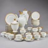46tlg. Kaffeeservice mit Goldrand für 13 Personen. Ludwigsburg 1920-1927.