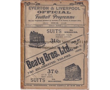 WOOLWICH ARSENAL     Away programme v Everton 7/3/1910. Tape at spine. Frayed edges with minor paper loss. No writing.   Fair