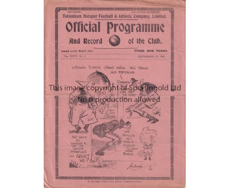 TOTTENHAM HOTSPUR V ARSENAL 1933    Programme at Tottenham 16/9/1933. Light creasing at edges. No writing.   Generally good