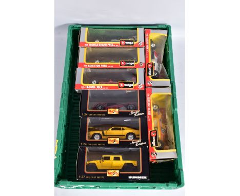 A QUANTITY OF BOXED 1:24 SCALE DIECAST CAR MODELS, Bburago racing cars and Maisto Special Edition, all appear complete and in