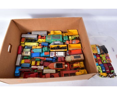 A QUANTITY OF UNBOXED AND ASSORTED PLAYWORN MATCHBOX DIECAST VEHICLES, mixture of 1-75 series, Major Packs and King Size mode