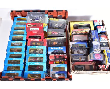 A QUANTITY OF BOXED MODERN DIECAST AND PLASTIC VEHICLES, assorted motorbikes including Panini Rossi Collection, Tesco Bike &a