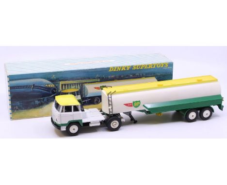Dinky: A boxed French Dinky Supertoys, Tracteur Unic Avec Semi-Remorque Air BP, Reference No. 887. Original box, general wear