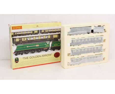 Hornby: A boxed Hornby, OO Gauge, The Golden Arrow Train Pack, Reference R2369. Original box. Contents are complete and appea