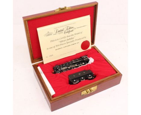 Bachmann: A boxed Bachmann, OO Gauge, Silver Jubilee Locomotive and Tender Limited Edition, Reference 31-150. Original box, g