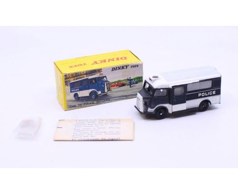 Dinky: A boxed French Dinky Toys, Car de Police Secours, Reference No. 566, two-tone blue and white body. Original box, gener
