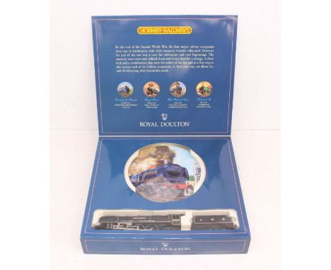 Hornby: A boxed Hornby, OO Gauge, LMS 4-6-2 City of St Albans, Royal Doulton Limited Edition Pack, Reference R459. Original b