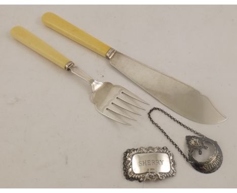 GOLDSMITHS AND SILVERSMITHS CO. LTD. A PAIR OF EARLY 20TH CENTURY SILVER BLADED FISH SERVERS, Sheffield 1924, together with t