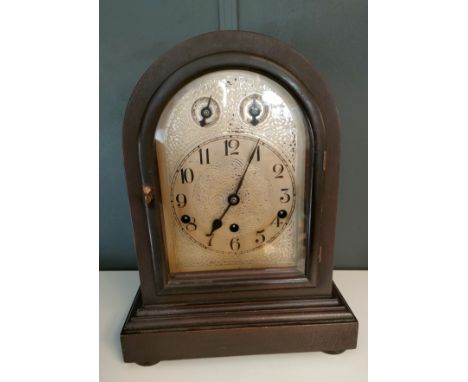Antique German West Minster Chime Bracket mantel clock. Comes with key and pendulum. [34.5cm high] [Needs attention- has a ni