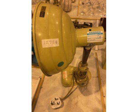 Vintage Pifco heat lamp. Not available for in-house P&P, contact Paul O'Hea at Mailboxes on 01925 659133Condition Report: All