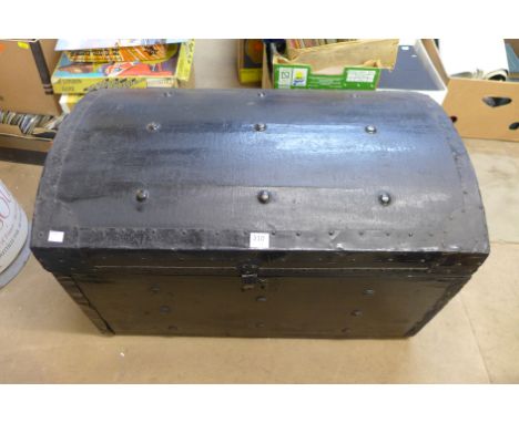 A German steamer trunk