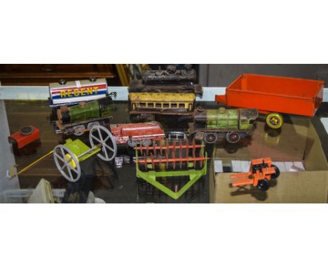 Mixed Lot Comprising Clockwork Model Train Engins, Lonestar Tractor etc. A/F Spares