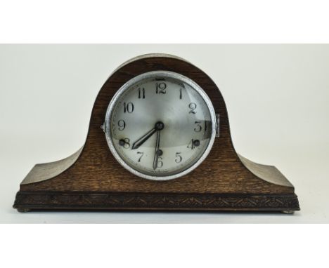 Early 20thC Oak Cased Mantle Clock, Silvered Dial With Arabic Numerals. 