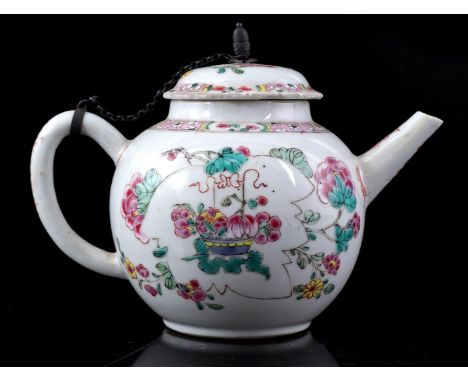 Porcelain Famille Rose teapot with floral decor, China Qianlong period ca. 1750, 12 cm high (lid with edge chips, pot with ha