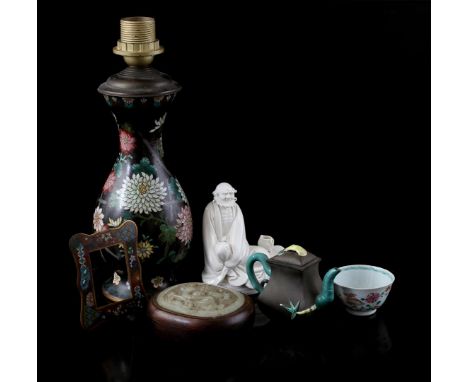Yixing earthenware teapot with green and yellow glaze, China 20th century, 9 cm high, Blanc de Chine porcelain figure, marked
