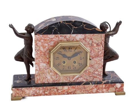 Art Deco table clock with a zamak statue of a girl on both sides, entirely in a marble case, 28 cm high, 42 cm wide (crank de