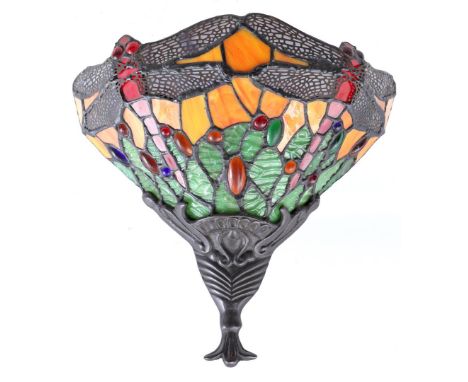 Tiffany style wall lamp with dragonfly decor, 23 cm high, 26 cm wide