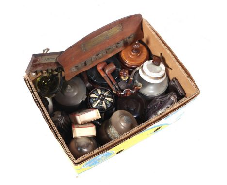 Box with smoking articles including pipe racks, pipes, ashtrays, tobacco boxes and jars