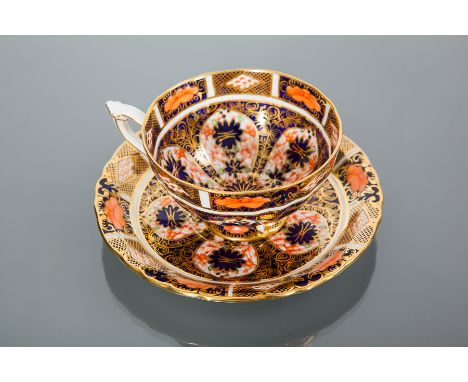 SET OF FIVE ROYAL CROWN DERBY TEA CUPS AND SAUCERS
four pairs dated 1927, one pair dated 1928, pattern number '9021', saucers