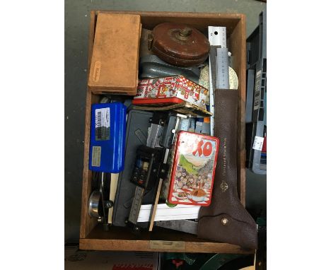 A drawer of excellent measuring tools, to include precision digital calipers etc 