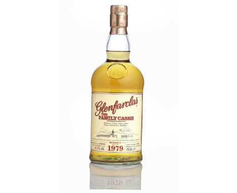  Glenfarclas-1979Release IV. Bottled 13/08/2009. Distilled and bottled by J &amp; G Grant, Glenfarclas Distillery.Cask 11015,