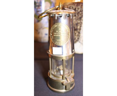 MINER LAMP. Eccles Protector miners lamp