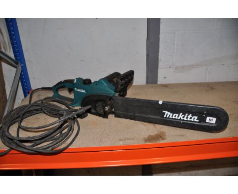 A MAKITA UC4020A ELECTRIC CHAINSAW with 18in cut and blade guard (PAT pass and working)