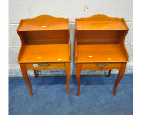 A PAIR OF LATE 20TH CENTURY BEDSIDE CABINETS, with a single shelf, a single drawer, raised on cabriole legs, width 42cm x dep