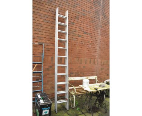 A CLOW 30 ALUMINIUM DOUBLE EXTENSION LADDER with eleven rungs to each 300cm section