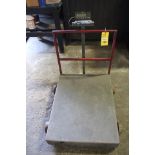 SCALE, GSE 250 DIGITAL WEIGHT INDICATOR, 29" x 37", w/ casters