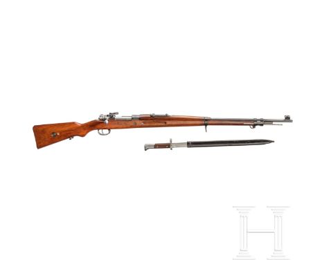 Gewehr Mod. 98-1938 (Gewehr 98 Persien-Kontrakt), mit BajonettKal. 8x57 IS, Nr. CO4841, nummerngleich, in Farsi. Spiegelblank