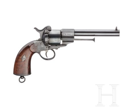 Ordonnanzrevolver Mod. 1858, StiftfeuerKal. 12 mm Lefaucheux, Nr. R 16, Lauf matt, Länge 157 mm. Sechsschüssig. Hahnspannung.