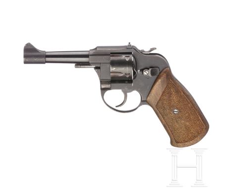 Revolver Smart R 86, DDR / MfS (Suhler Makarov Revolver)Kal. 9 mm Mak, Nr. 04, blanker, hartverchromter Lauf mit eingezogener