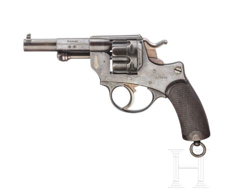 Offiziersrevolver Mod. 1874Kal. 11 mm frz. Ord., Nr. N 33108, nummerngleich. Fast blanker Lauf, Länge 110 mm. Sechsschüssige,