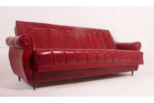 A Fabulous Retro 1950 S Red Vinyl Sofa Settee Day Bed Raised