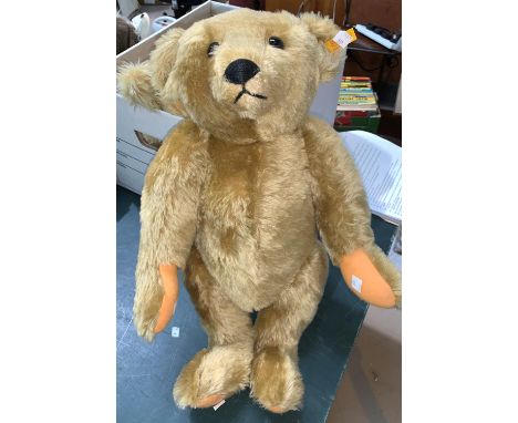 A large STEIFF lumpy back jointed bear with growl 49cm 