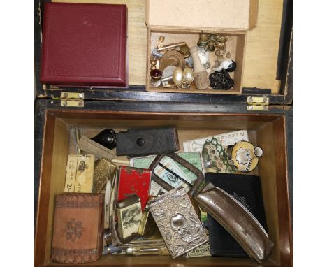 A wooden box and vintage contents including a silver matchbox case and a Rotary medal 