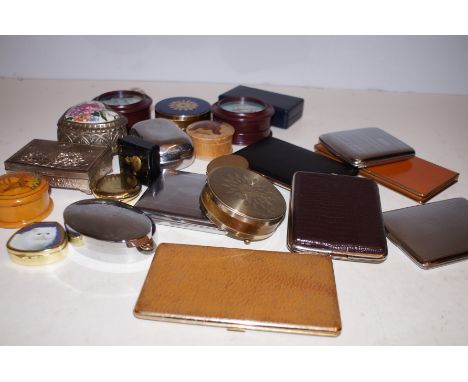 Collection of vintage cigarette cases &amp; boxes
