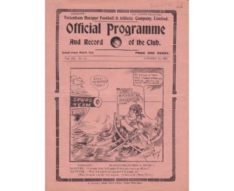 TOTTENHAM - SUNDERLAND 1927  Tottenham home programme v Sunderland, 22/10/1927, score neatly noted, Spurs won 3-1. Small numb