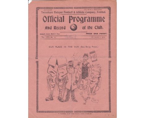 SPURS v NOTTM FOREST  1929   Four page programme dated 5 Oct 1929, very small paper loss at top of spine, team in pencil on f