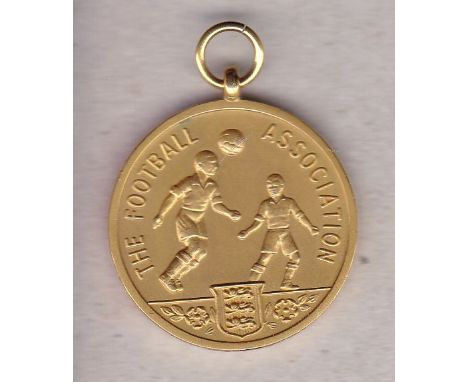 1997 FA CUP FINAL - MIDDLESBROUGH     Scarce Middlesbrough FA Cup Final Runners up medal, originally presented to Phil Stamp 