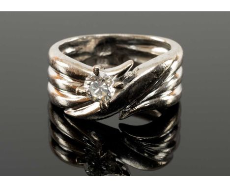 14K WHITE GOLD DIAMOND RING, stamped '14K' and '585', 0.3cts approx., ring size K 1/2, 8.5gmsProvenance: private collection B