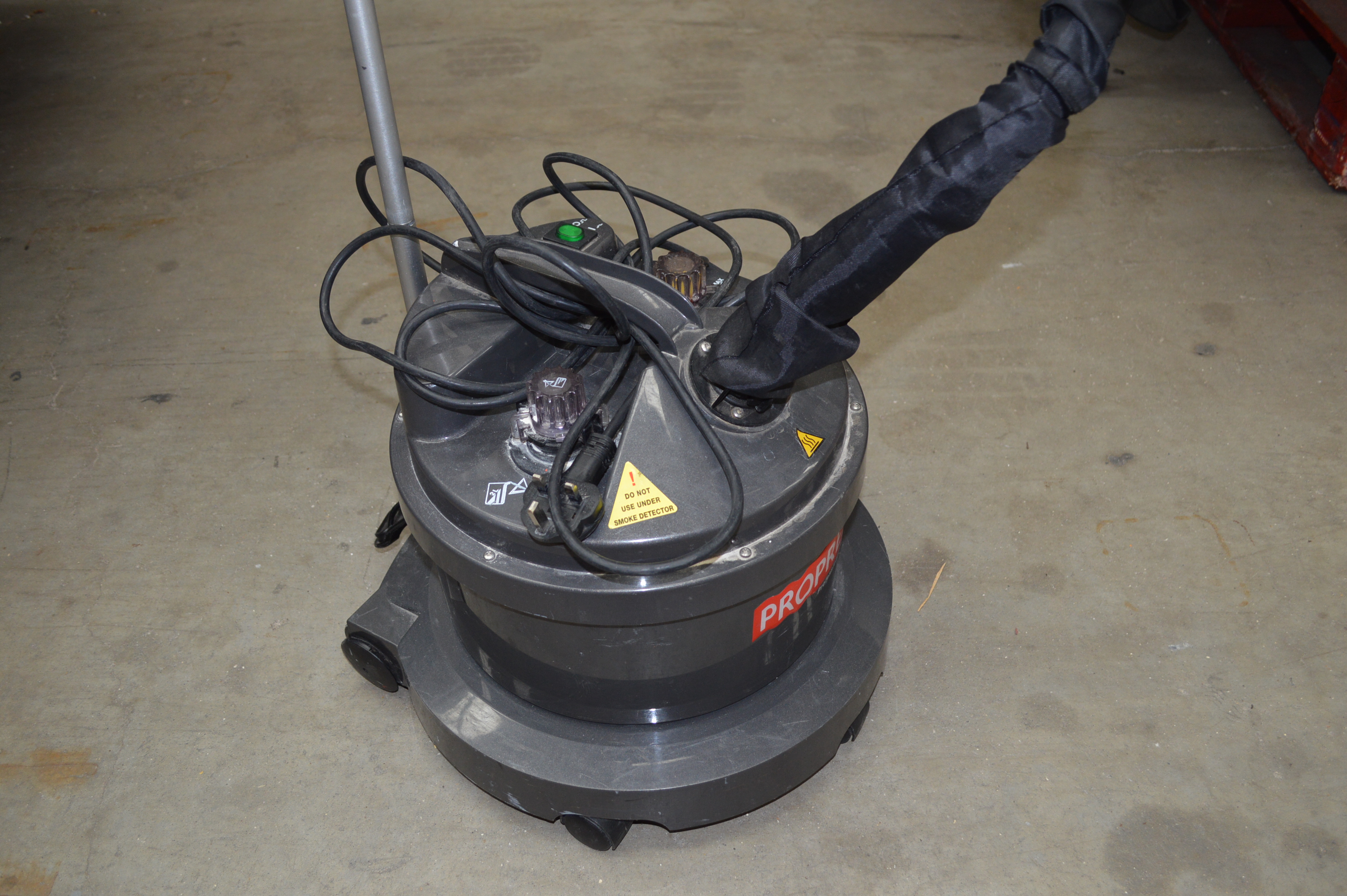 Propress Professional Steamer Model ME290 Serial No 181429 (Please