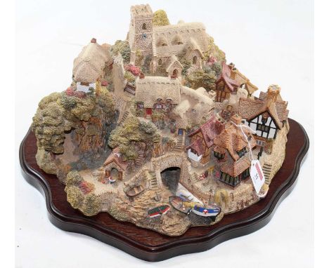 A large Lilliput Lane model of St Peter's Cove, limited edition number 2906/3000, boxed with certificateCondition report: App